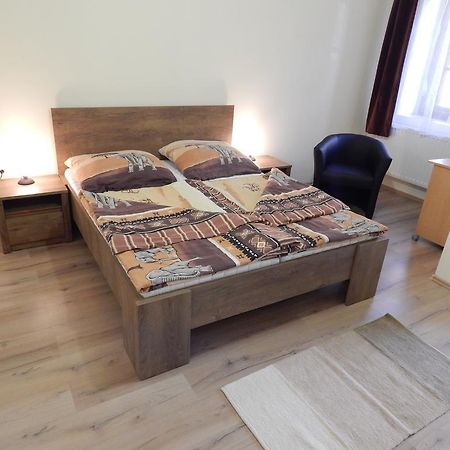 Csillagvirag Apartman Apartment Mosonmagyarovar Ngoại thất bức ảnh