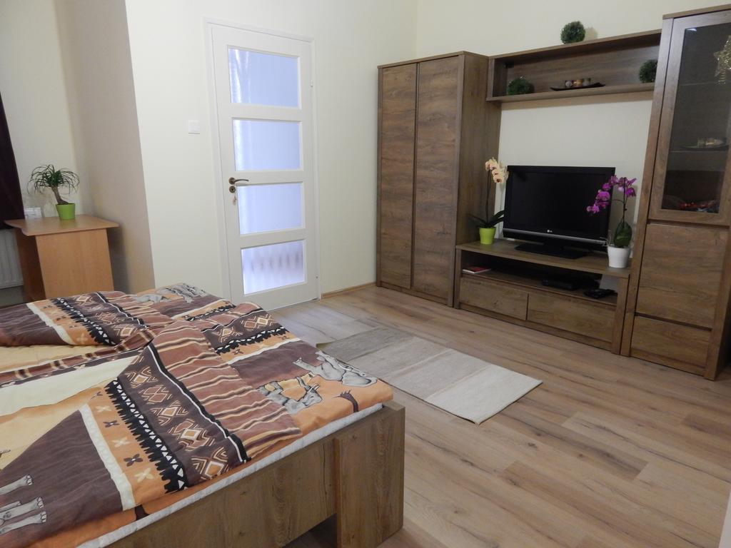 Csillagvirag Apartman Apartment Mosonmagyarovar Ngoại thất bức ảnh